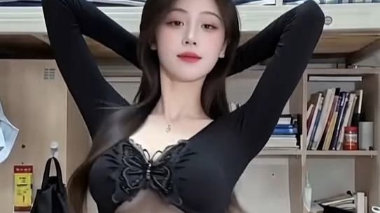 肥b摧枯拉朽