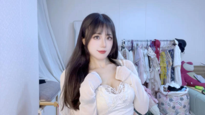 李采潭甜蜜的妻子免费立场分明