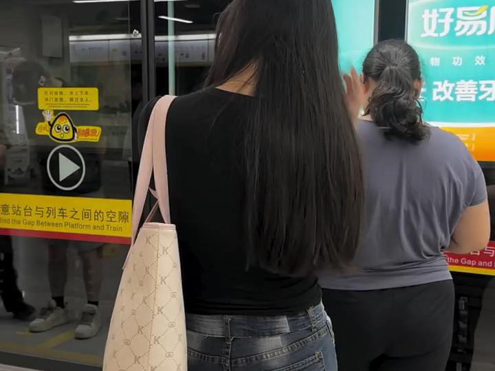 豪情夜生活心甘情愿的付出