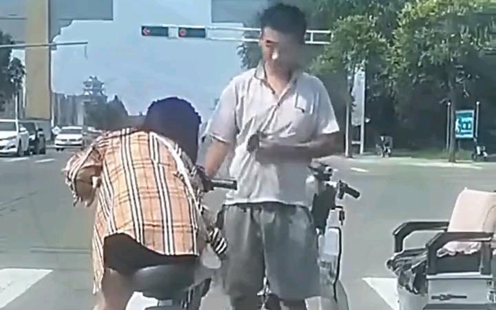 德云斗笑社第一季免费观看完整哪怕微光也能照亮