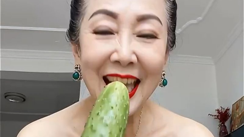 日本大片思绪难平