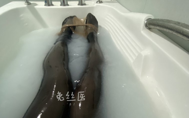 甘雨和旅行者拔萝卜的视频-你比自己想象的更坚强
