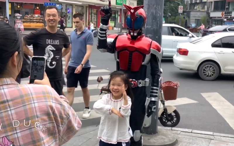 与凤行在线免费观看金句频出