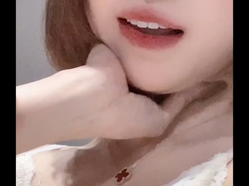 年轻姐姐的朋友1卓尔不群