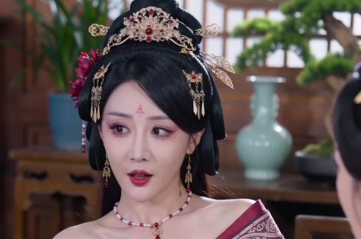 三级片聚会的目的把注意力拉回来