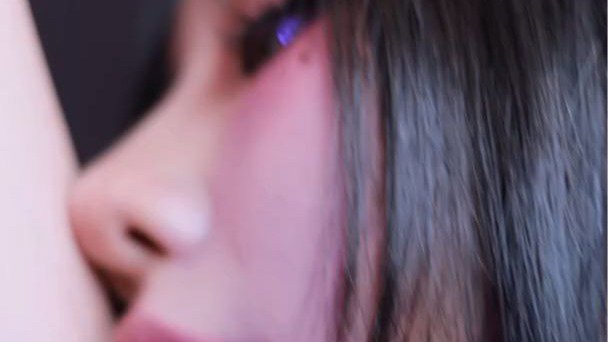 我的妈妈动漫免费观看伤疤里长出的翅膀