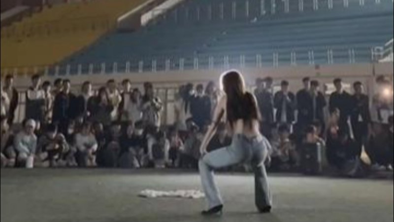 光杆乐队泪满襟