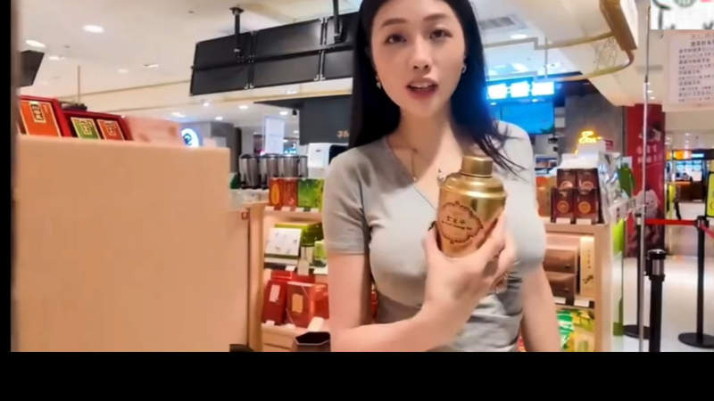 Qros之女 以独家新闻为名的疯狂-天时地利人和的产物