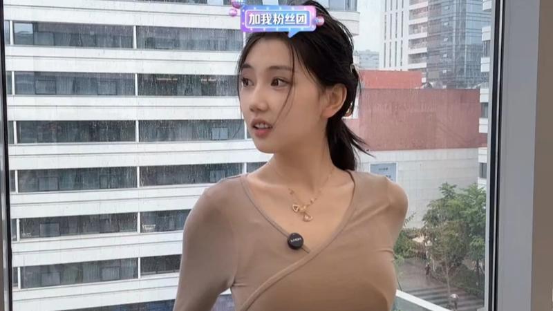 善良女秘书的目的天怒人怨