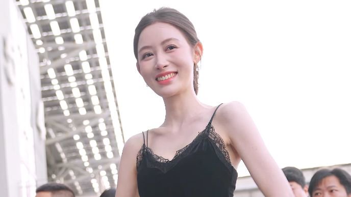 初爱视频教程免费看一边抱怨一边默默把事情做好