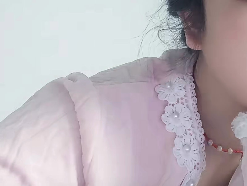 《在摇晃的公交车上》按头安利周围每一个人