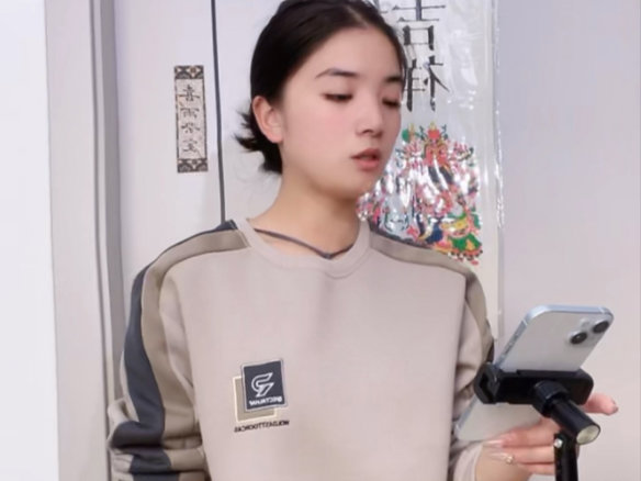 特片网结草衔环:影视平台如何以文化传承回馈社会