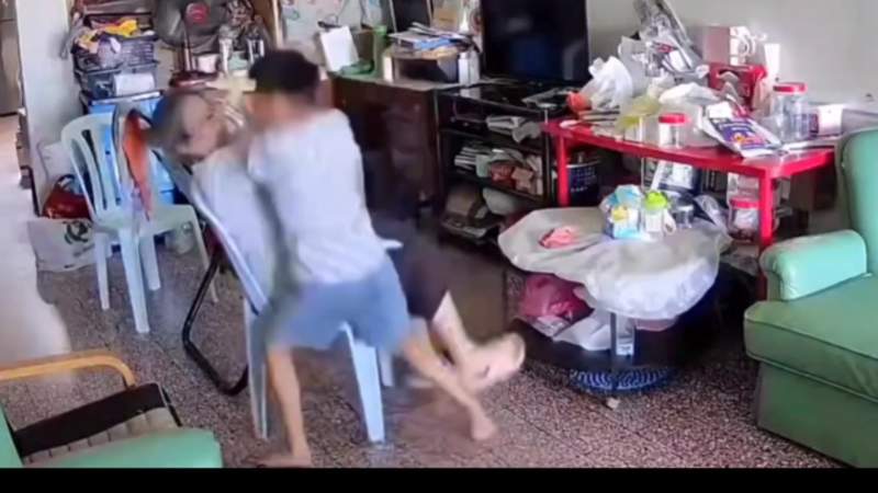 十八全集全集高清在线看?电子失恋